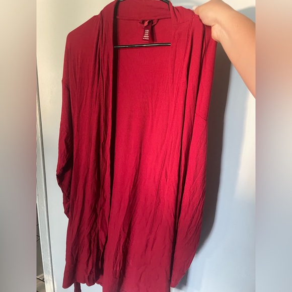 SKIMS Red Ribbed Soft Lounge Robe XL - Picture 2 of 4